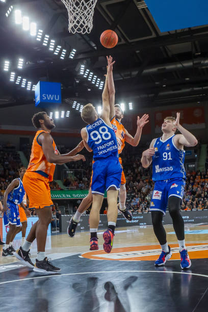 略的重新部 略的重新部