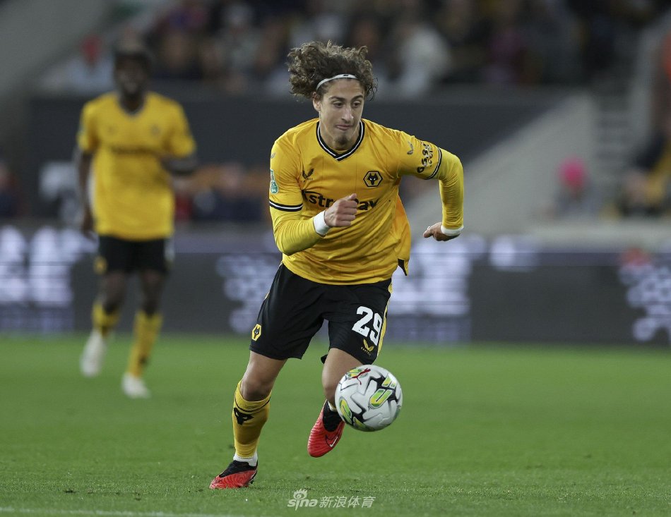 后浪的冲击 后浪的冲击